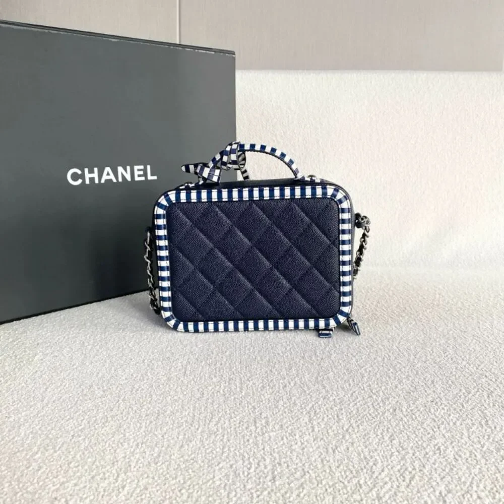 Chanel Women Pre-Loved Bag Very Good Condition